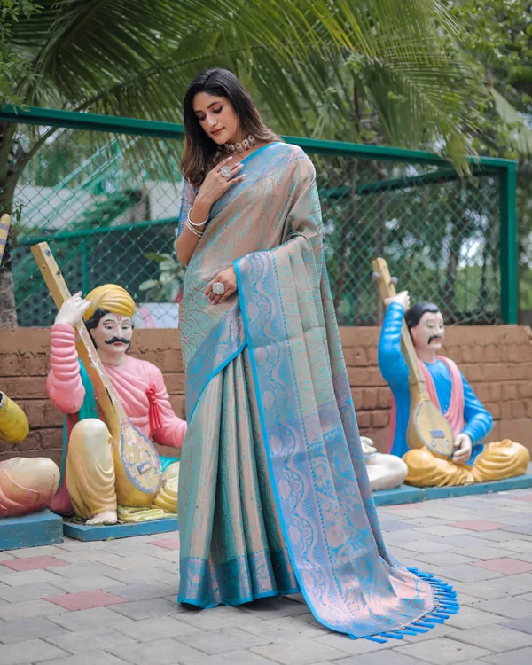 Sea_Blue_Fabulous_Kanjivaram_Silk_Saree_With_Blouse_Piece_Attached